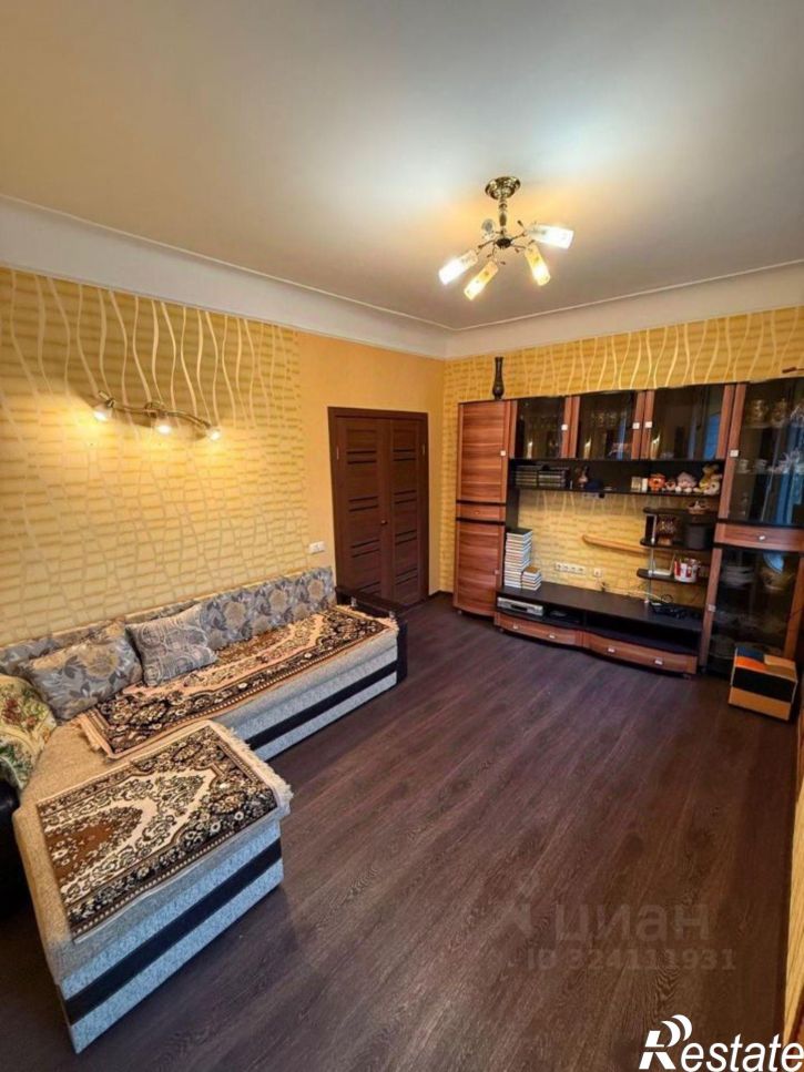 2-комн квартира ул Набережная 1 Мая, 37,  д. 37