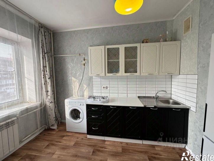 2-комн квартира ул Космонавта Комарова, 174б,  д. 174б