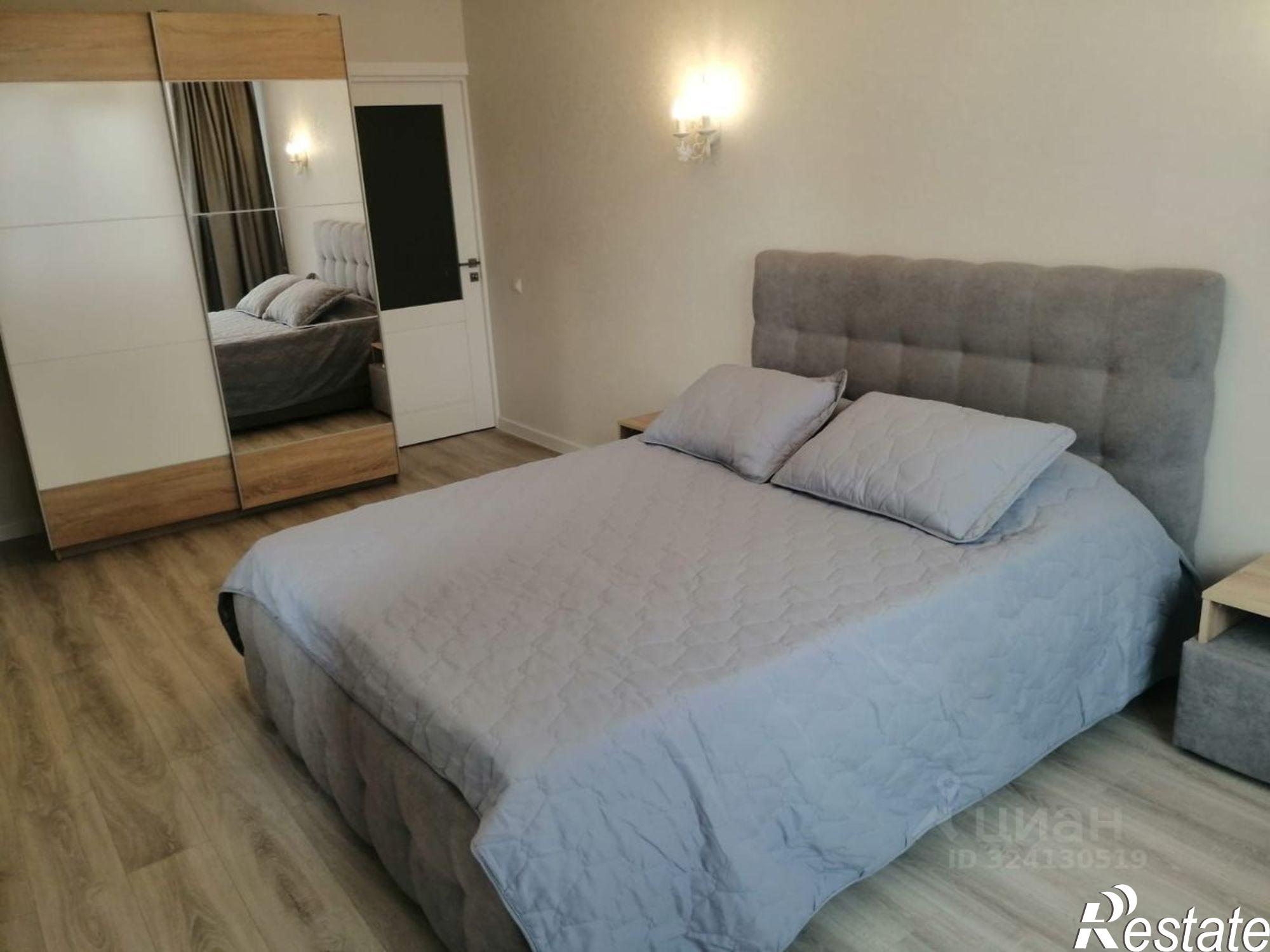 Сдать квартиру за 60 000 рублей на улица Набережная Приволжского затона, 4