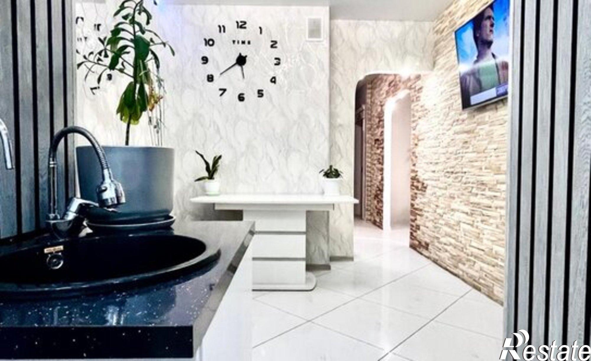 Купить квартиру за 7 520 000 рублей на Нововосточная улица, 19