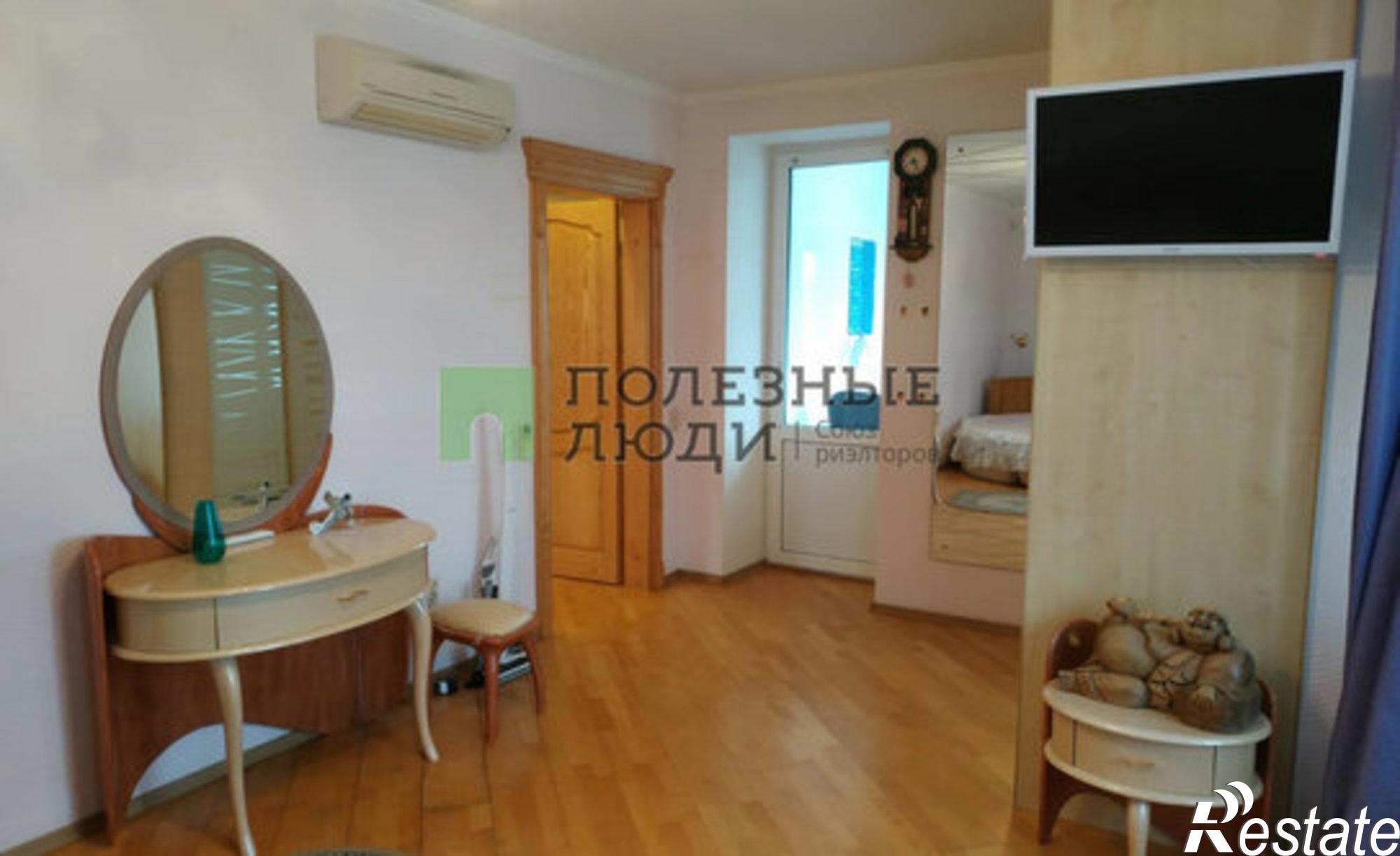 Купить квартиру за 9 880 000 рублей на ул Богдана Хмельницкого, 10 1