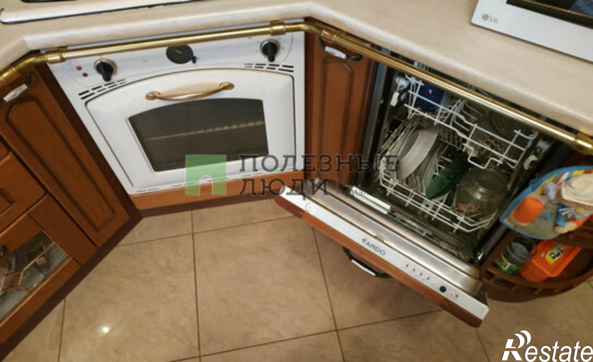 Купить квартиру за 9 880 000 рублей на ул Богдана Хмельницкого, 10 1