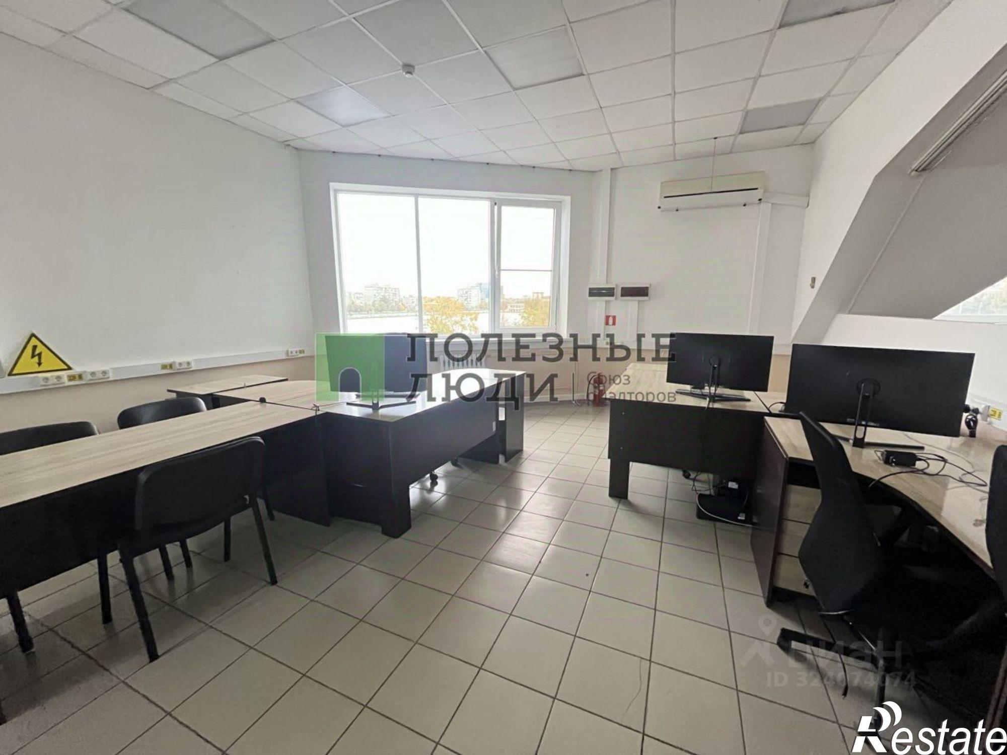 Сдать офис, помещение под офис за 400 000 рублей на Днепровская улица, 2/37