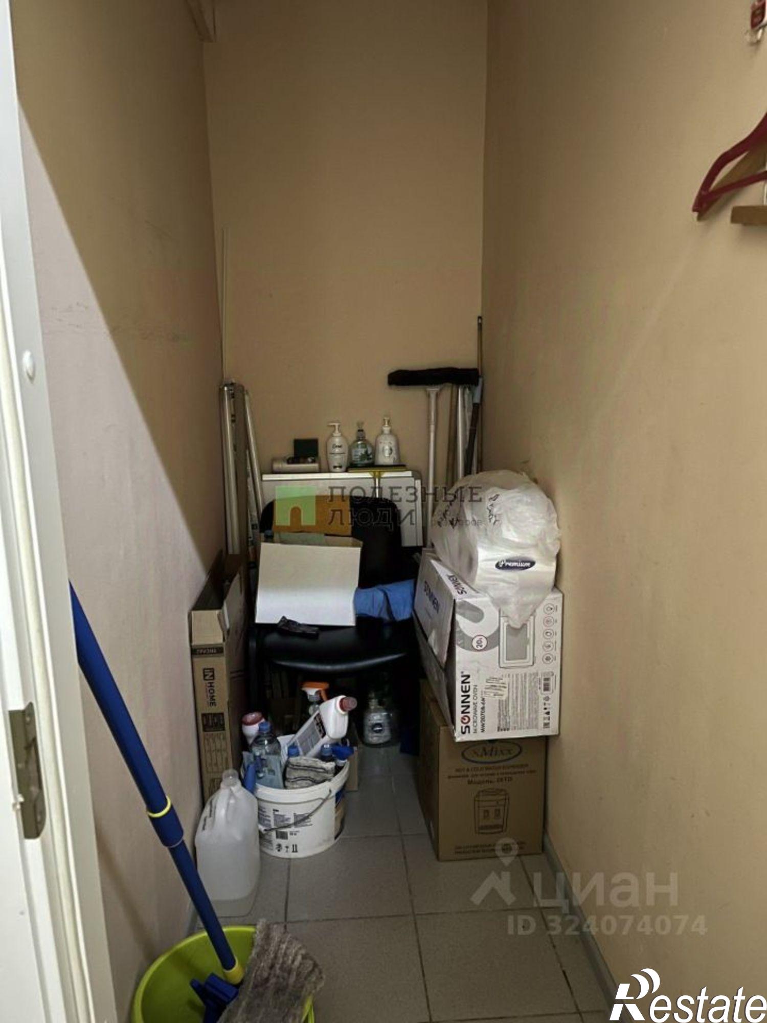 Сдать офис, помещение под офис за 400 000 рублей на Днепровская улица, 2/37