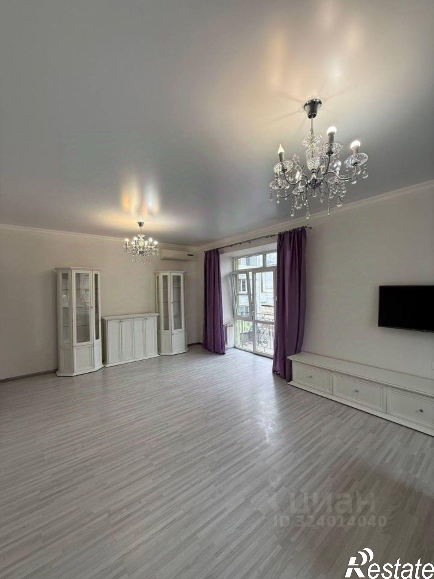 Купить квартиру за 13 900 000 рублей на ул Набережная 1 Мая, 49