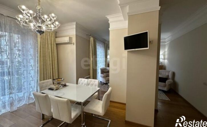 3-комн квартира улица Латышева, 7В,  д. 7В