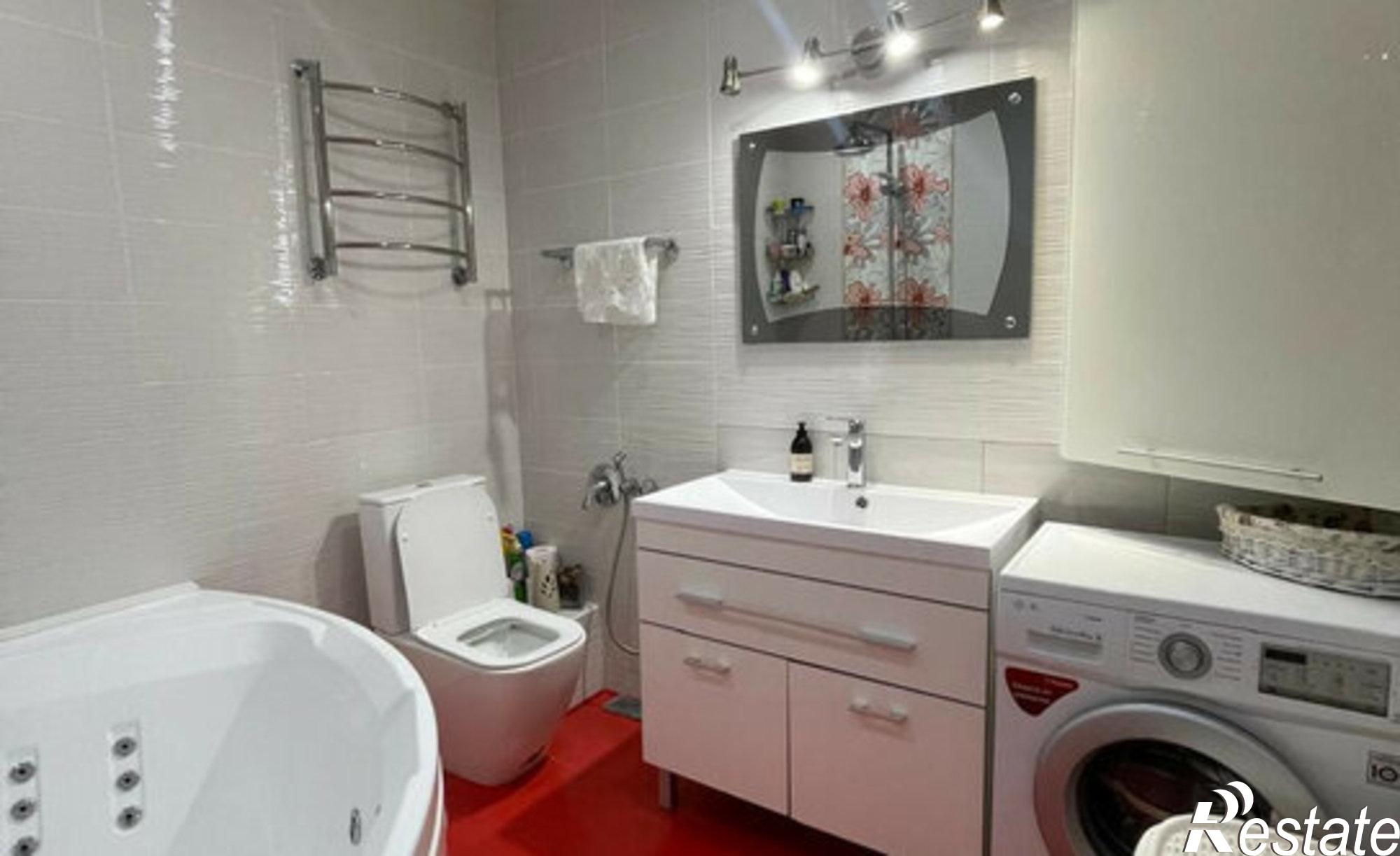 Купить квартиру за 13 000 000 рублей на Волжская улица, 54