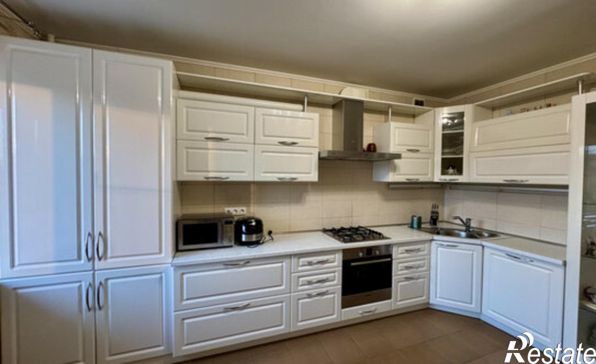 Купить квартиру за 14 500 000 рублей на улица Власова, 6