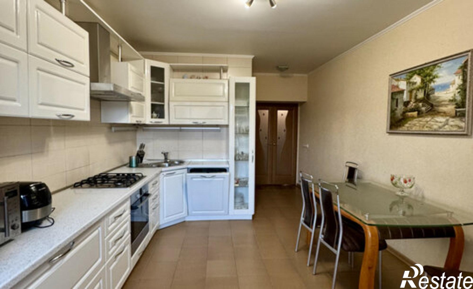 Купить квартиру за 14 500 000 рублей на улица Власова, 6