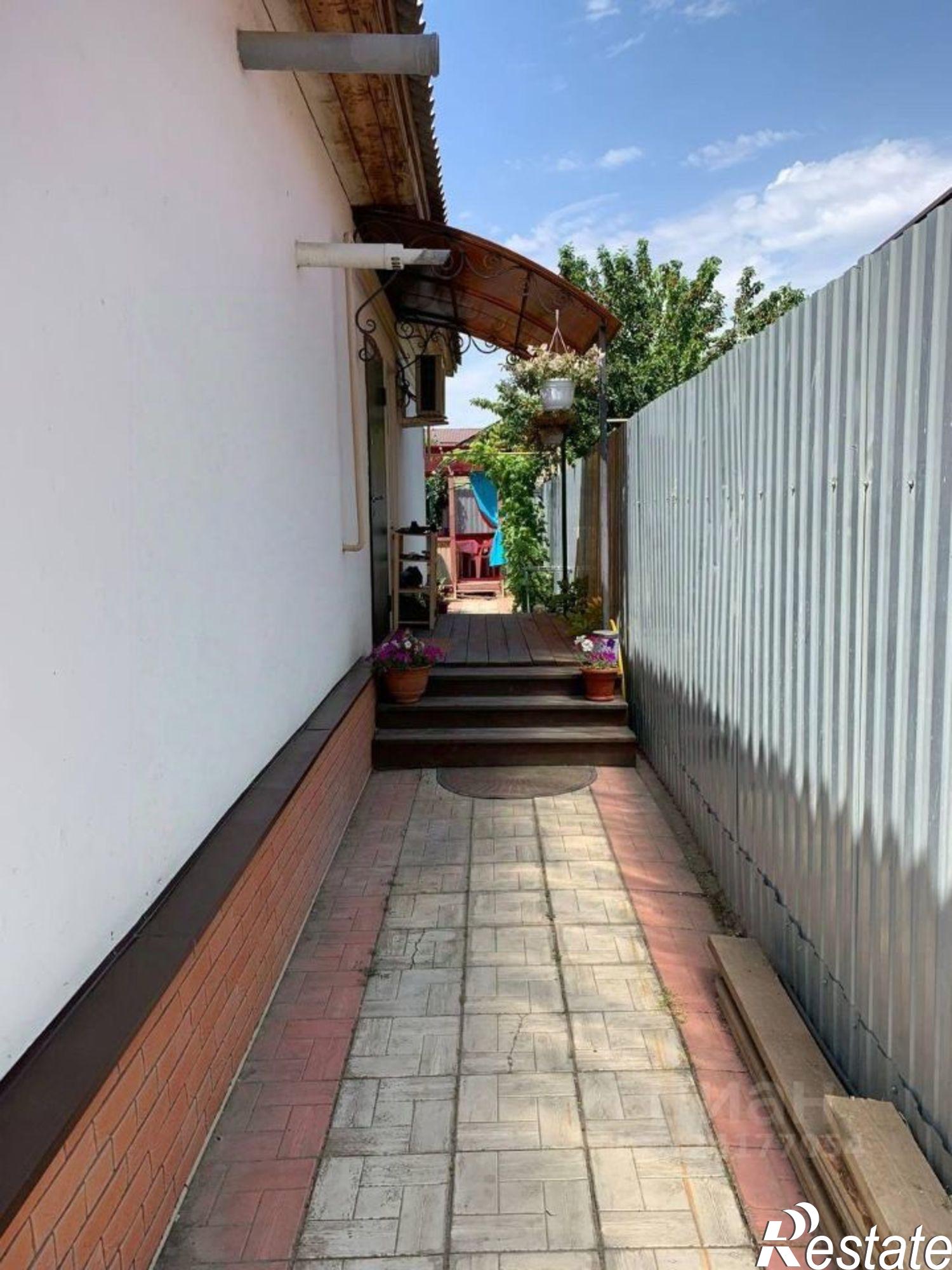 Купить дачу, дом, коттедж за 4 700 000 рублей на 3-й переулок Соколова, 14