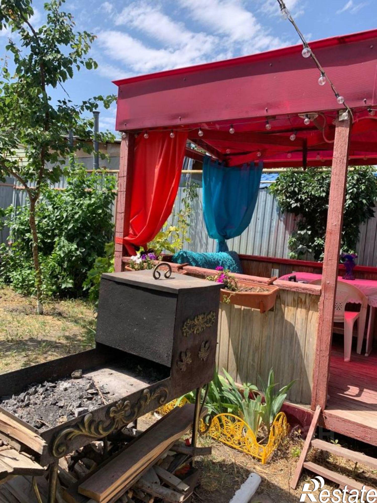 Купить дачу, дом, коттедж за 4 700 000 рублей на 3-й переулок Соколова, 14