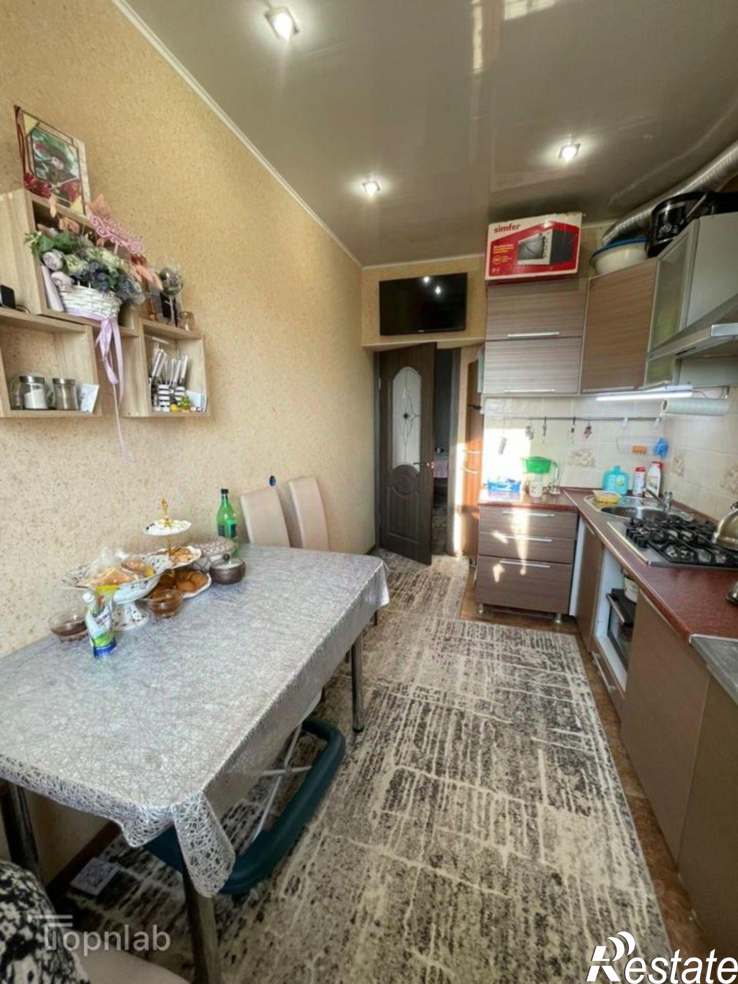 Купить квартиру за 5 600 000 рублей на ул Яблочкова, 27 1