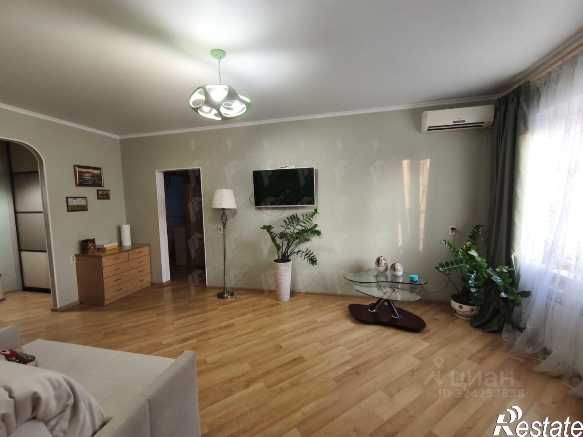 Купить квартиру за 9 000 000 рублей на ул 11-й Красной Армии, 2 1