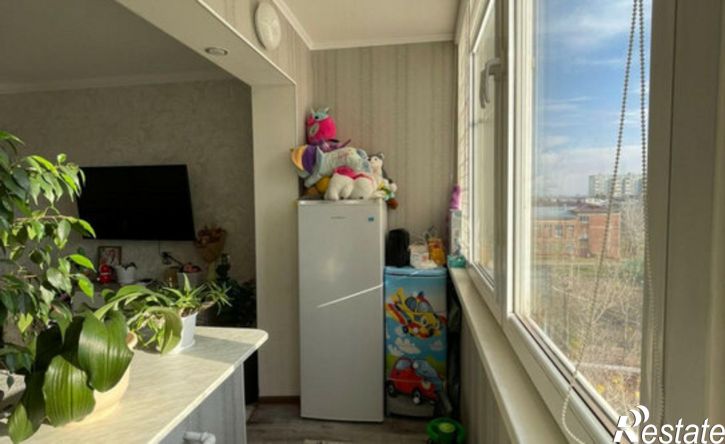 3-комн квартира улица Яблочкова, 27 к1,  д. 27 к1