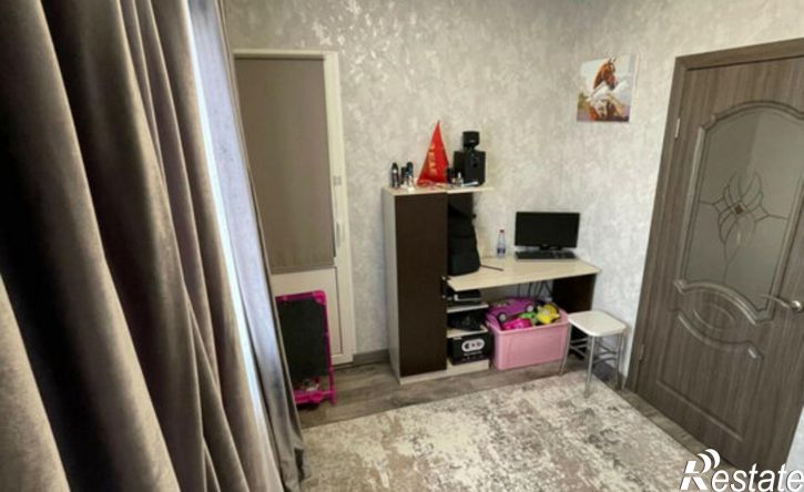 3-комн квартира улица Яблочкова, 27 к1,  д. 27 к1