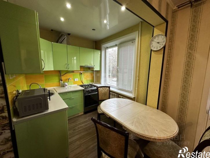 2-комн квартира улица Космонавтов, 6,  д. 6