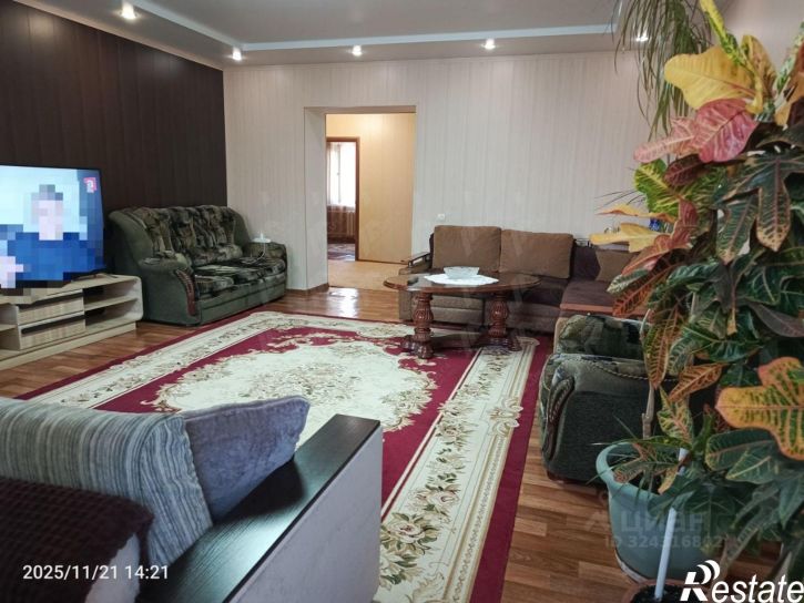 2-комн квартира Васильковая улица, 16,  д. 16