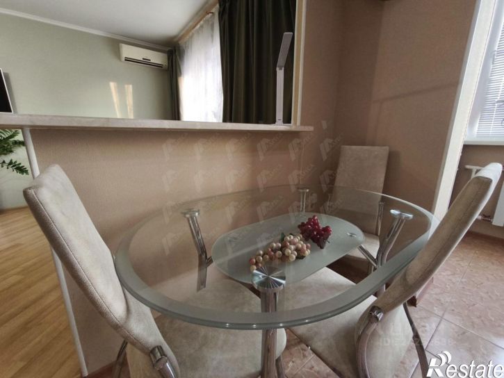 3-комн квартира ул 11-й Красной Армии, 2 1,  д. 2 1,  к. 1