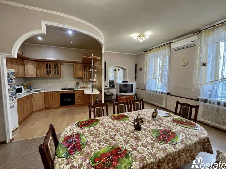 6-комн квартира ул Гагарина, 62,  д. 62