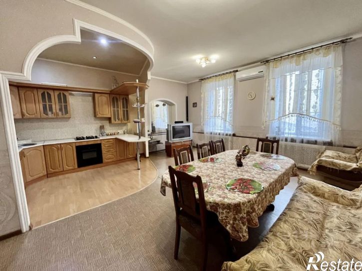 6-комн квартира ул Гагарина, 62,  д. 62