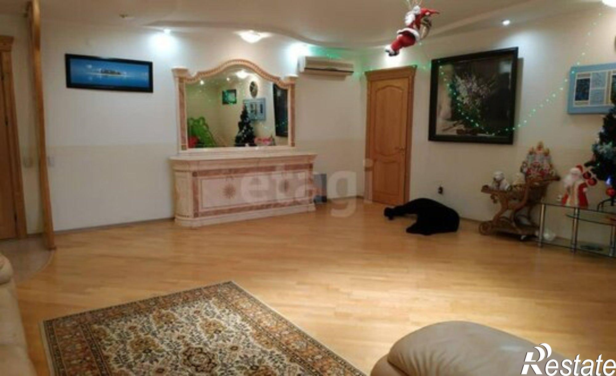 Купить квартиру за 9 880 000 рублей на ул Богдана Хмельницкого, 10 1