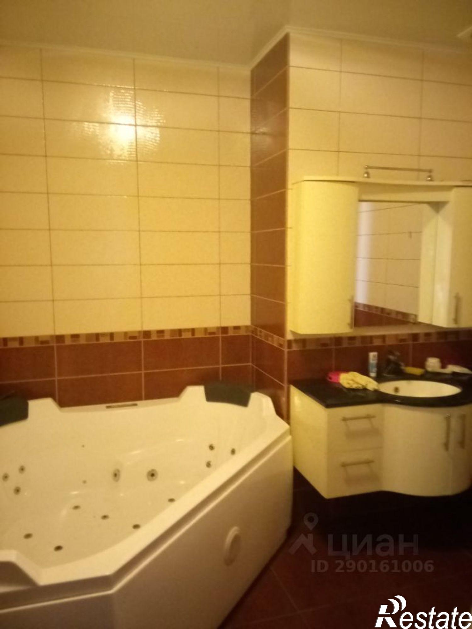 Купить квартиру за 16 000 000 рублей на Московская улица, 76