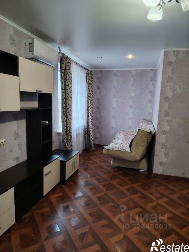 1-комн квартира ул Космонавтов, 1,  д. 1