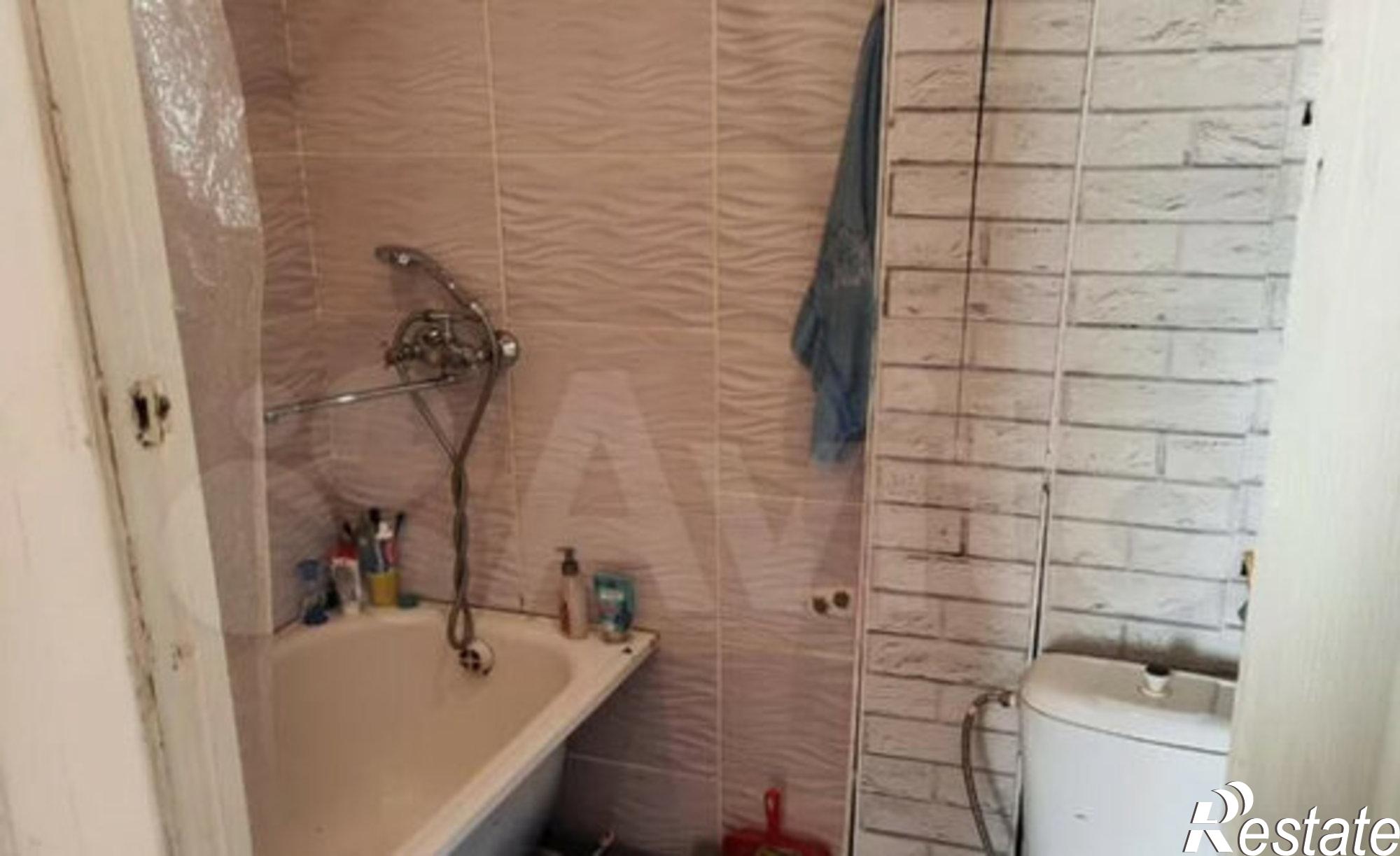 Купить квартиру за 2 100 000 рублей на проспект Бумажников, 7