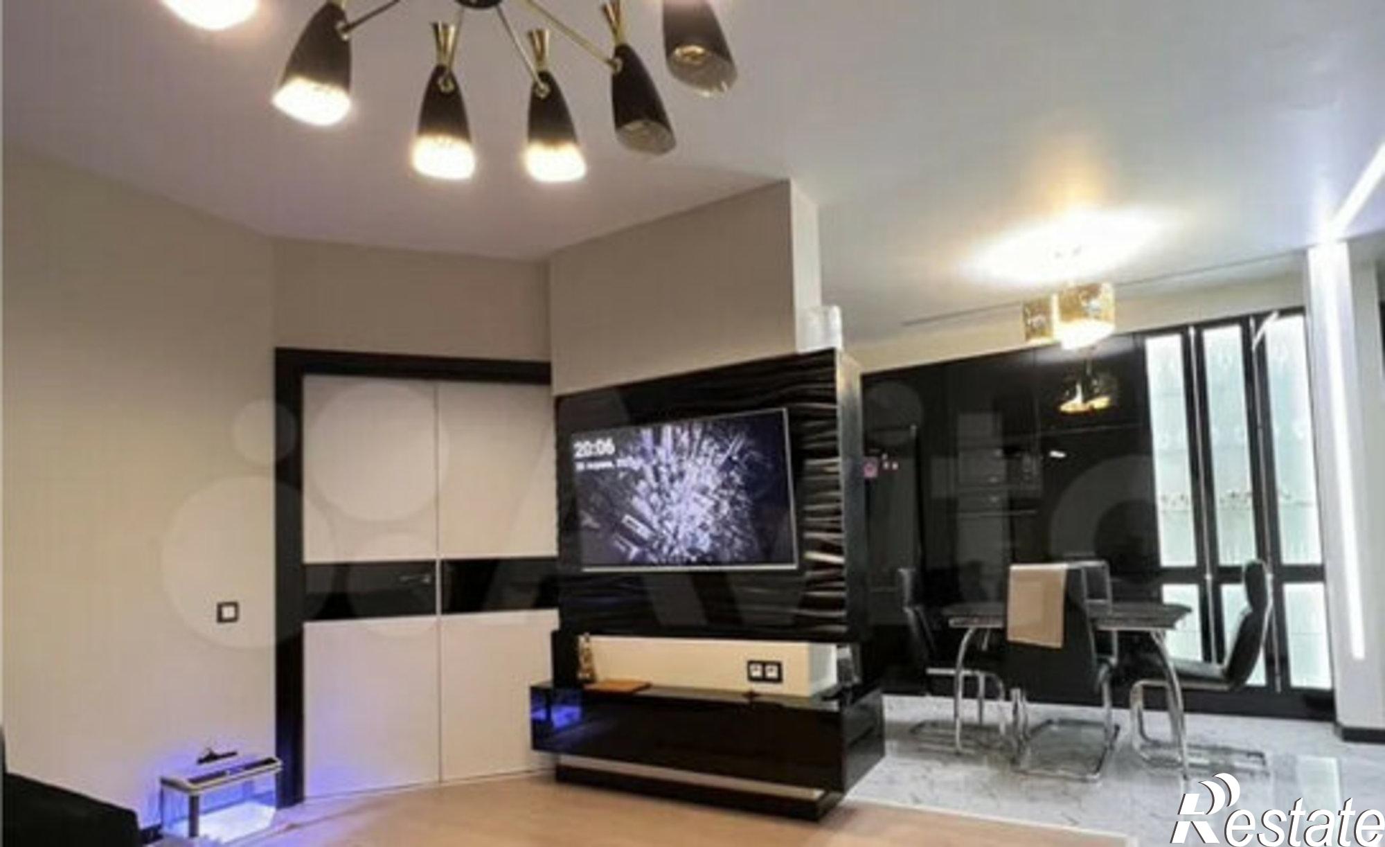 Купить квартиру за 10 500 000 рублей на Аршанский пер, 4