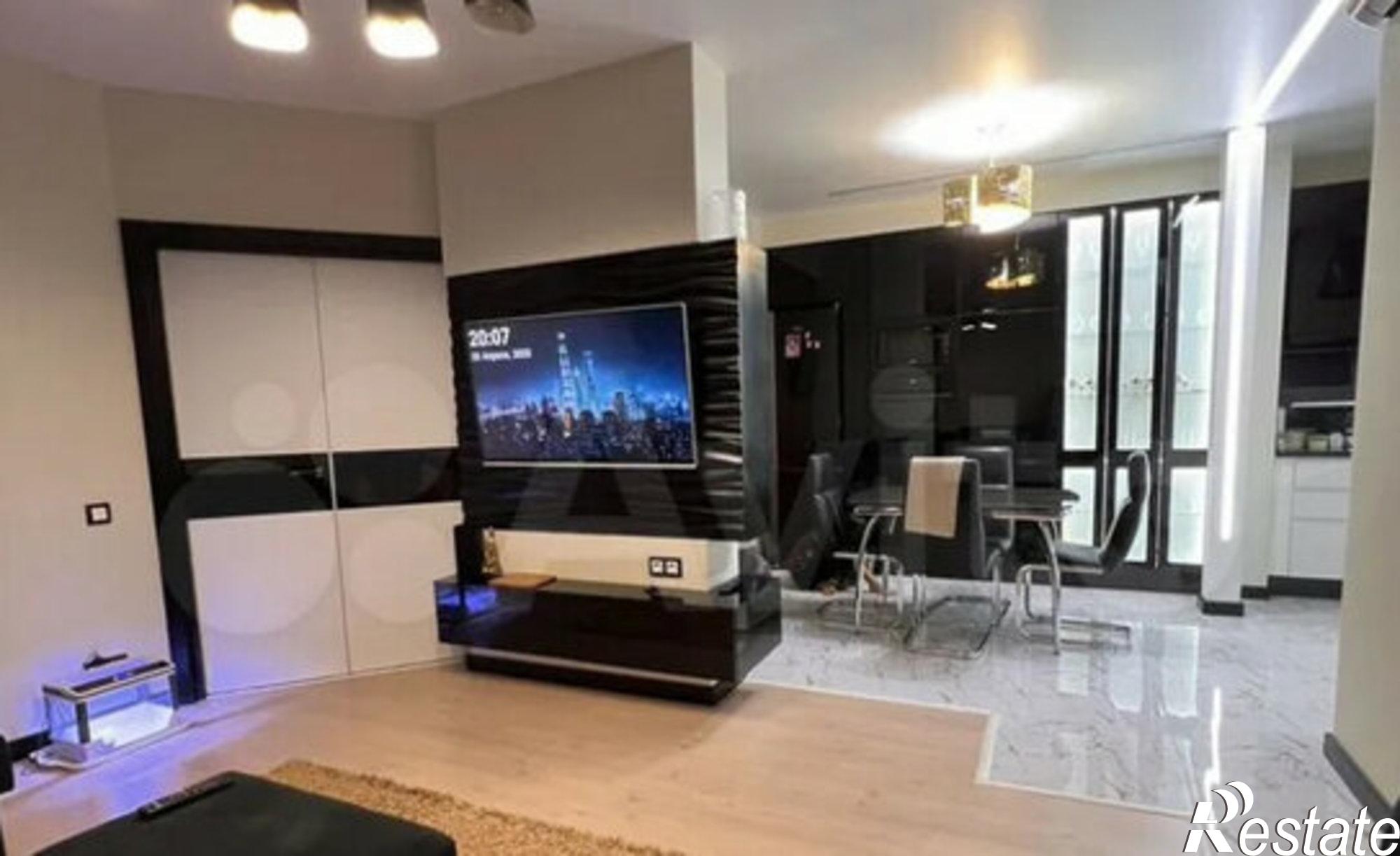 Купить квартиру за 10 500 000 рублей на Аршанский пер, 4