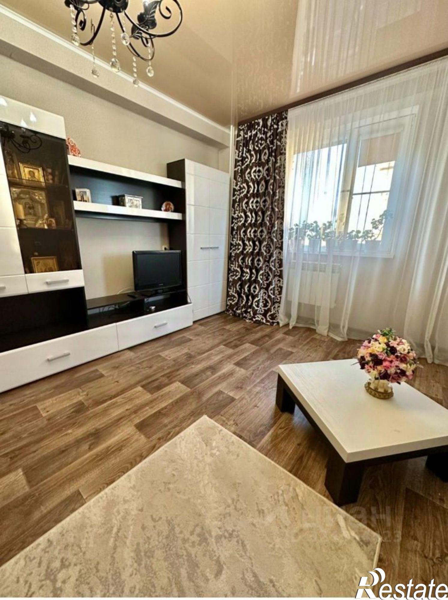 Купить квартиру за 3 550 000 рублей на ул Космонавта Комарова, 176