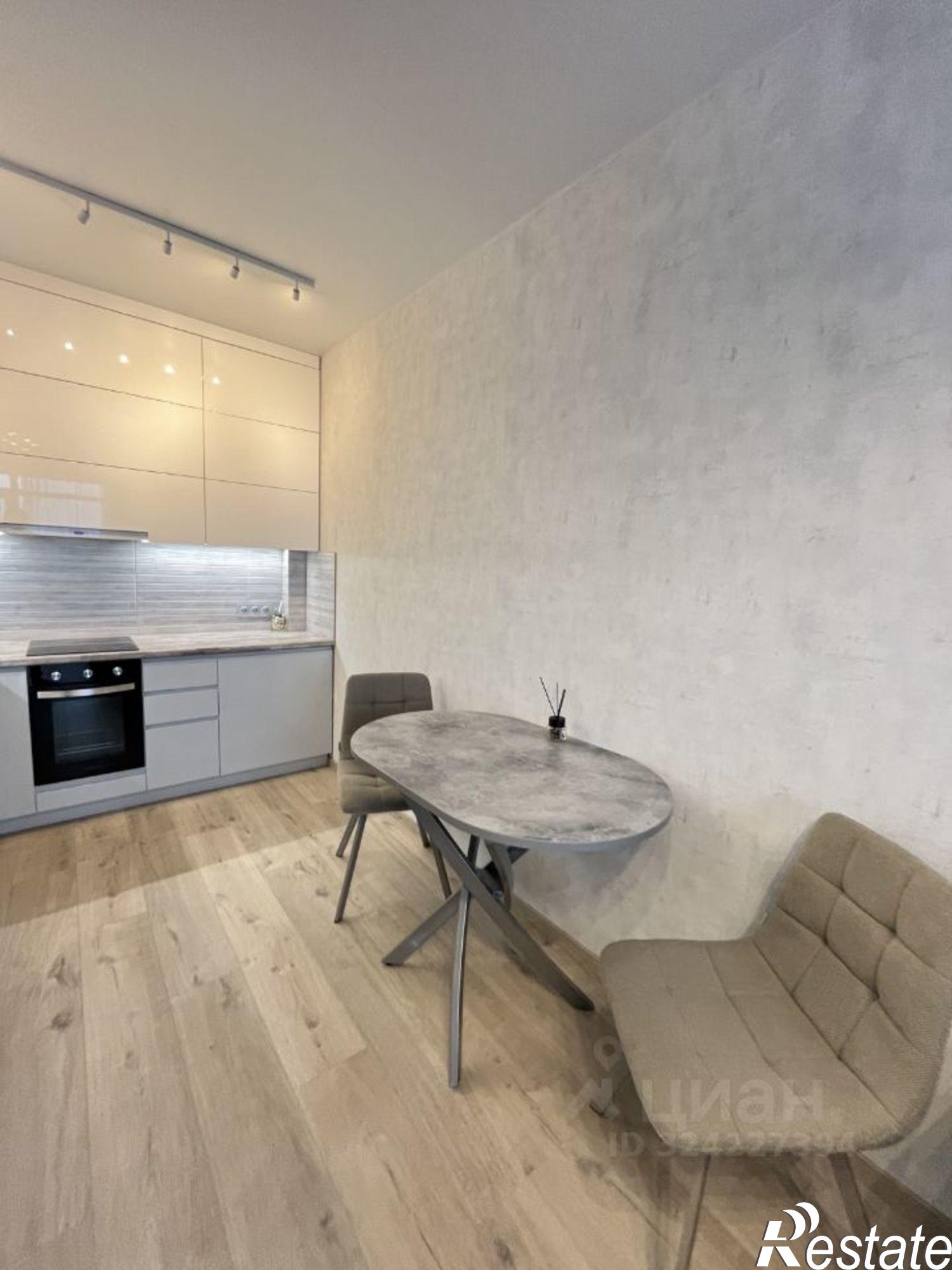 Сдать квартиру за 45 000 рублей на ул Набережная Приволжского затона, 22