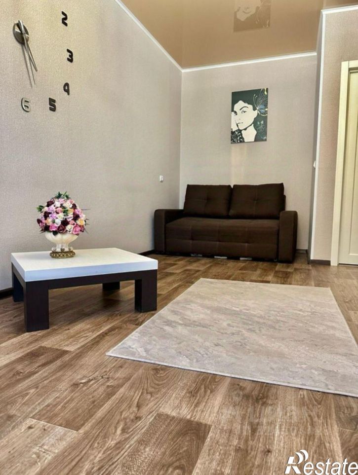 1-комн квартира ул Космонавта Комарова, 176,  д. 176