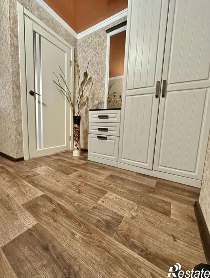 1-комн квартира ул Космонавта Комарова, 176,  д. 176