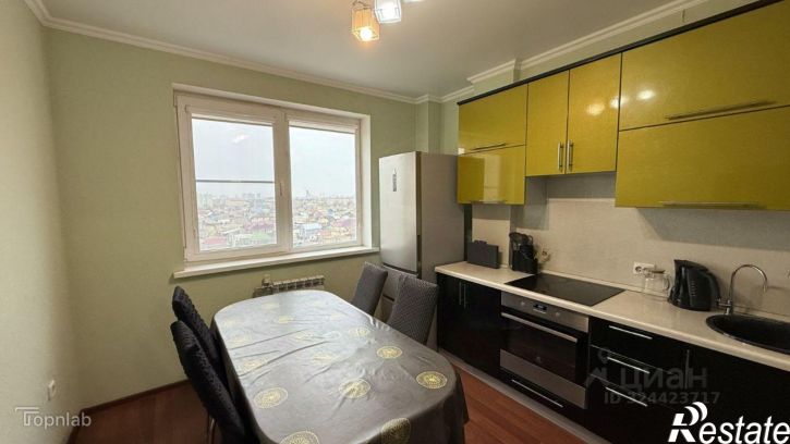 3-комн квартира Астрахань г., Ленинский