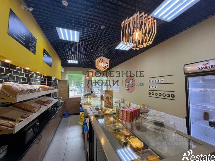 Торговое помещение улица Космонавта Комарова, 136,  д. 136