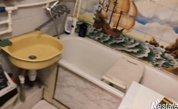 3-комн квартира б-р Победы, 8,  д. 8