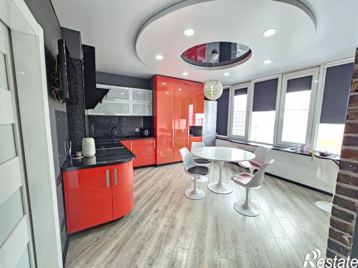 2-комн квартира улица Савушкина, 6Е,  д. 6Е