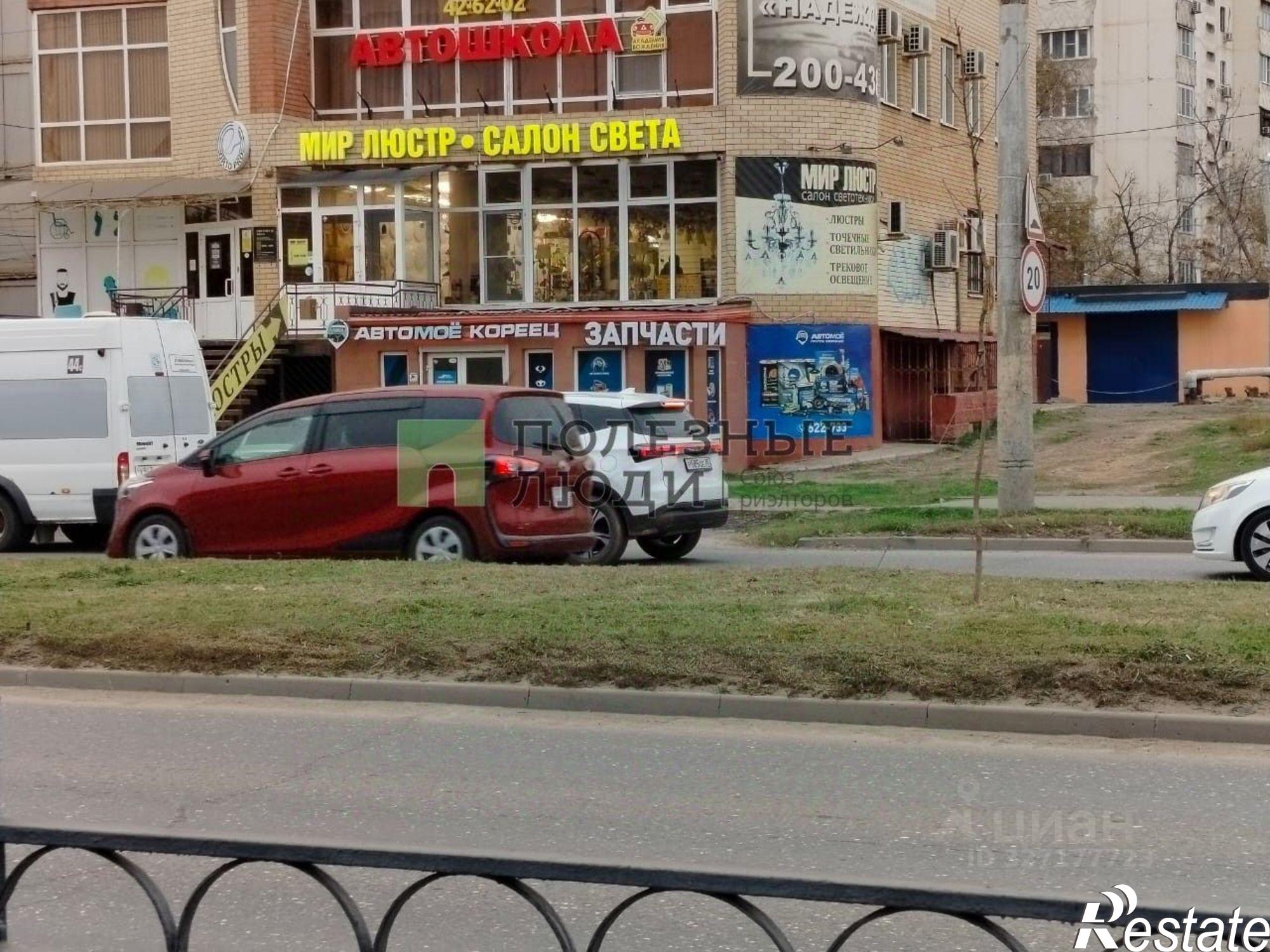 Купить гараж, место в паркинге за 3 650 020 рублей на ул Островского, 115