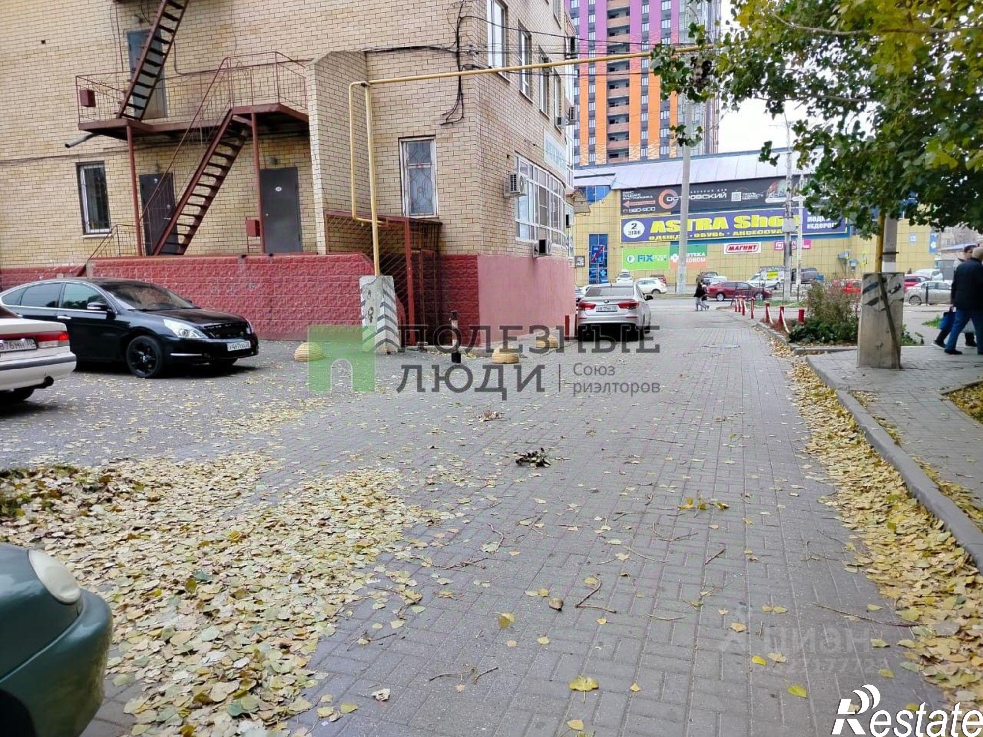 Купить гараж, место в паркинге за 3 650 020 рублей на ул Островского, 115