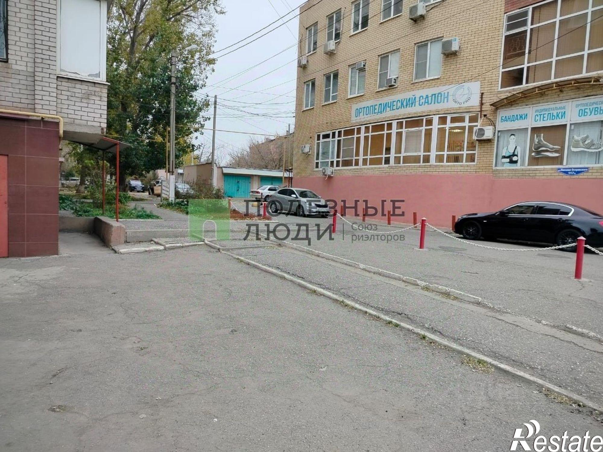 Купить гараж, место в паркинге за 3 650 020 рублей на ул Островского, 115