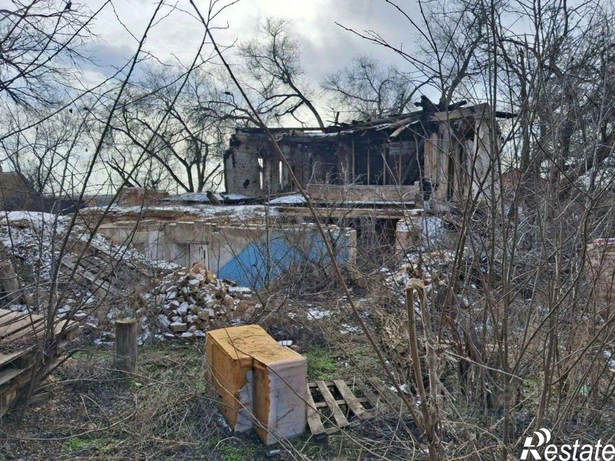 Купить ОСЗ, отдельно стоящее здание за 628 рублей на ул Космонавта Комарова, 29