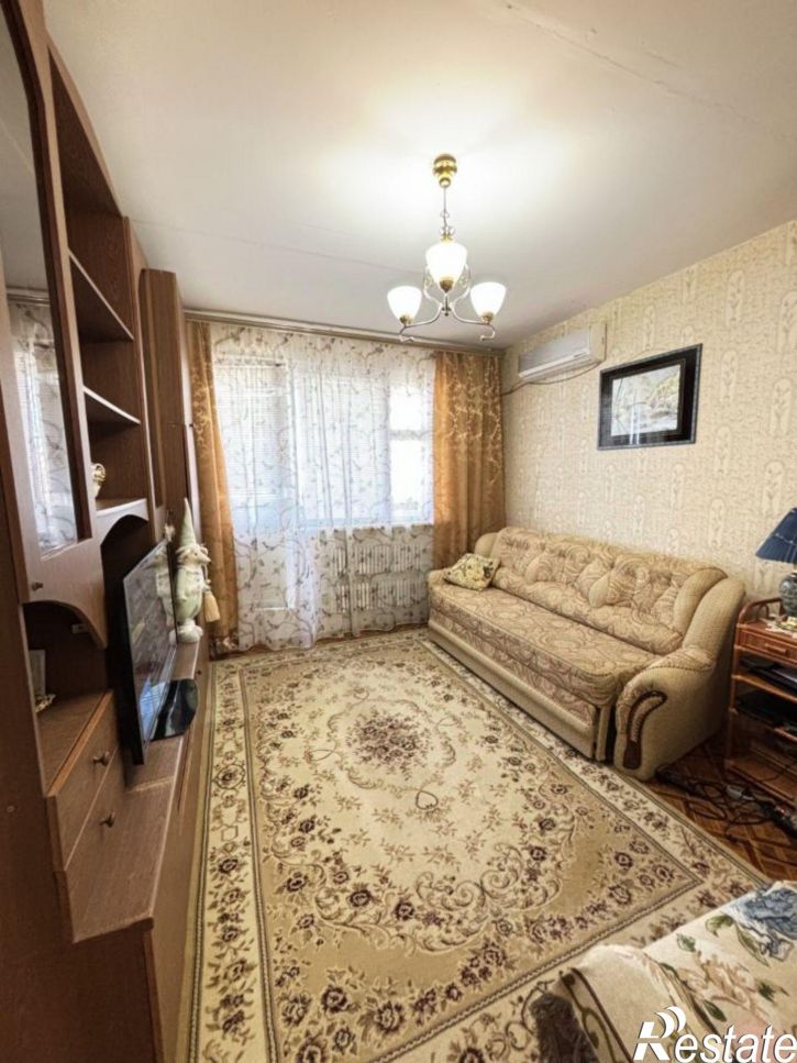 3-комн квартира ул Косиора, 11,  д. 11