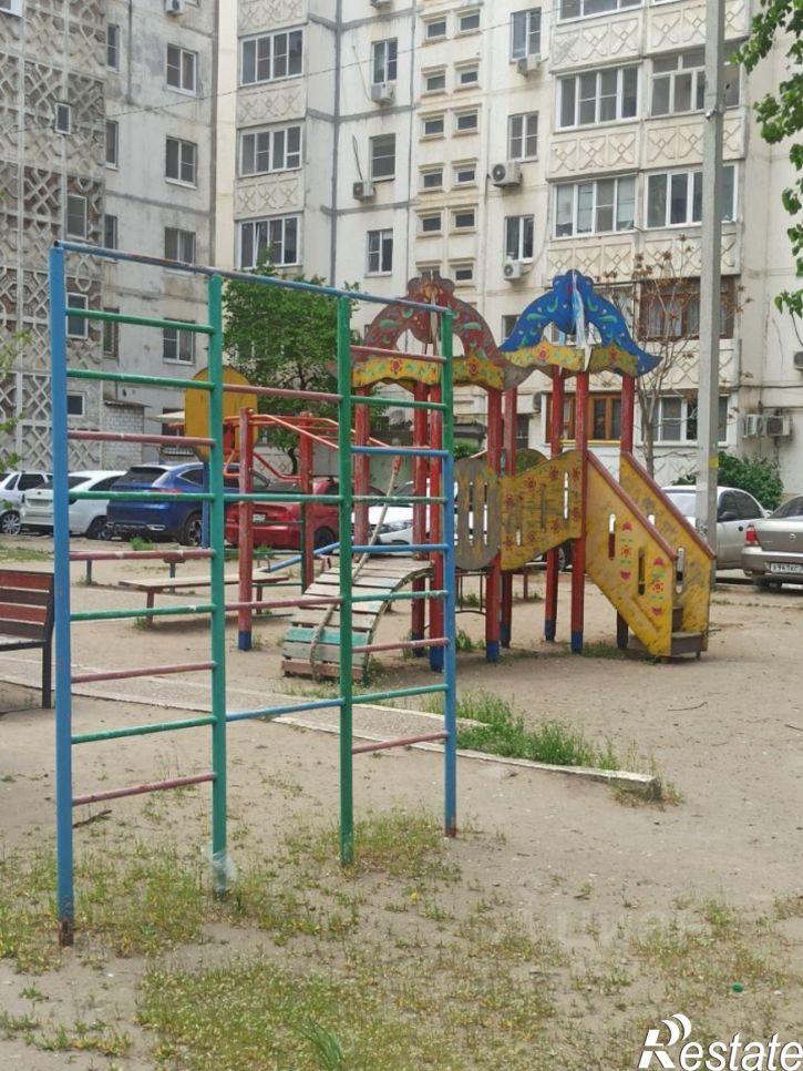 4-комн квартира улица Бабаевского, 41,  д. 41