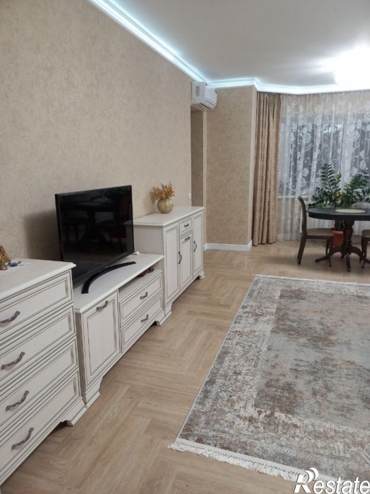 2-комн квартира ул Менжинского, 2,  д. 2