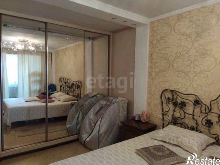 3-комн квартира улица Адмирала Нахимова, 38Б,  д. 38Б
