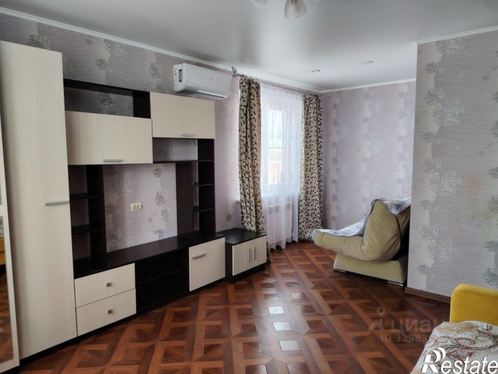 1-комн квартира ул Космонавтов, 1,  д. 1