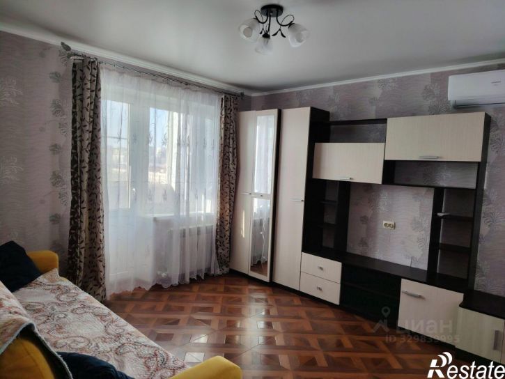1-комн квартира ул Космонавтов, 1,  д. 1