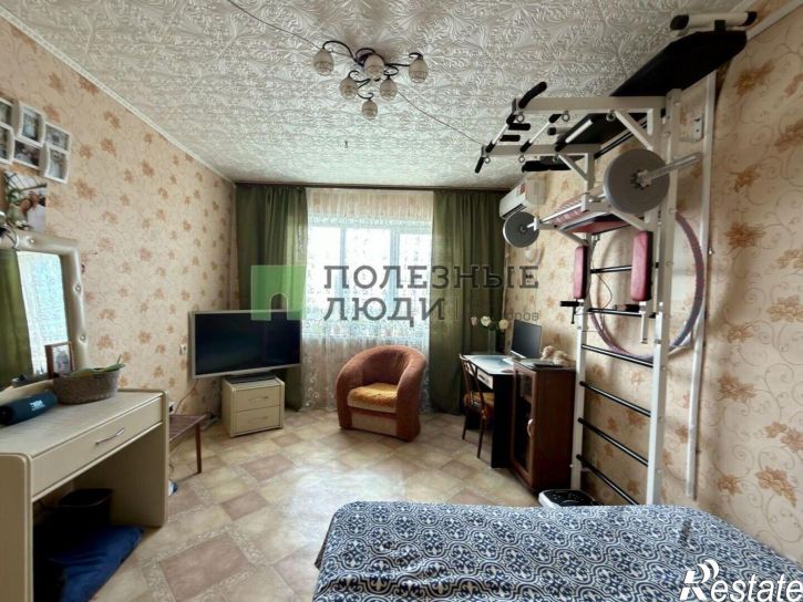 3-комн квартира ул Хибинская, 4,  д. 4