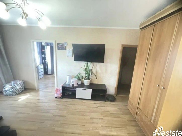 3-комн квартира ул Анри Барбюса, 32,  д. 32